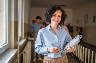 Nauczyciele zyskają więcej. Zmiany w Karcie Nauczyciela zakładają nowe profity