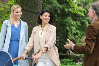 M jak miłość, odcinek 1739. Robert Żak (Krzysztof Tyniec), Patrycja (Alżbeta Lenska),  Jagoda (Katarzyna Kołeczek)