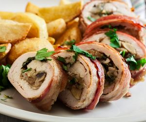 Soczyste roladki drobiowe gotowane w folii. Zachwyci cię ich delikatność 