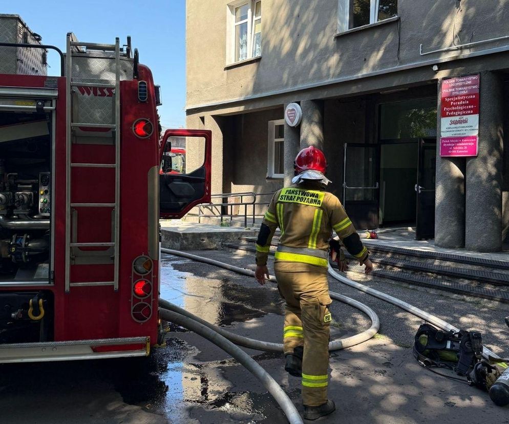Pożar w szkole w Katowicach. 39 osób musiało się ewakuować