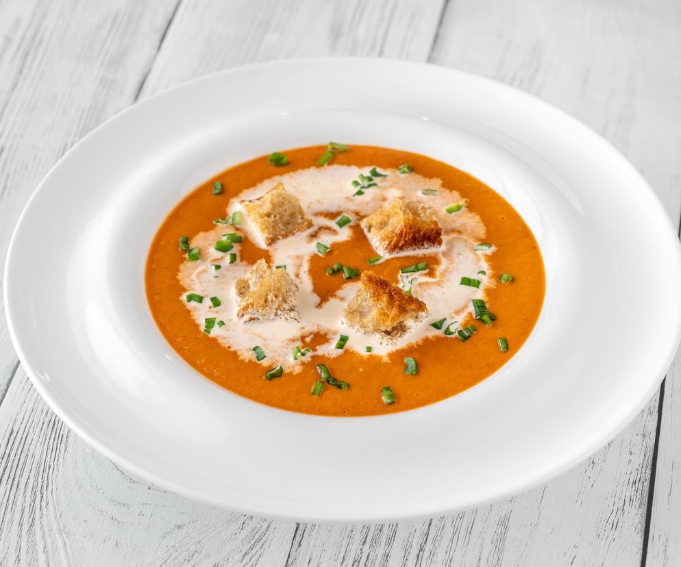 Najlepszy przepis na kremową zupę pomidorową. Robię ją co tydzień