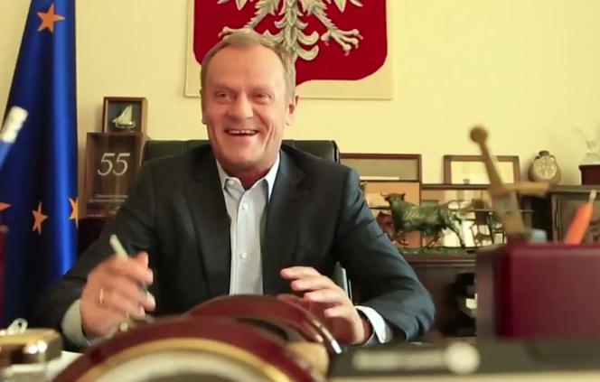 Tusk śpiewa