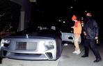 Justin Bieber i Hailey Bieber w elektrycznym Rolls Roysie