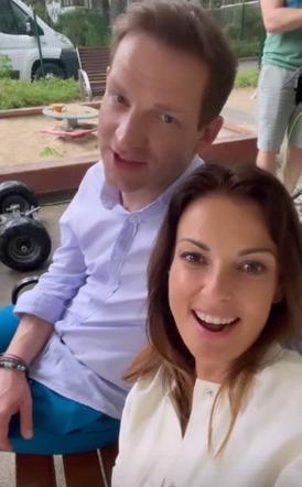Barwy szczęścia nowy sezon na planie. Kasia (Katarzyna Glinka), Łukasz (Michał Rolnicki)