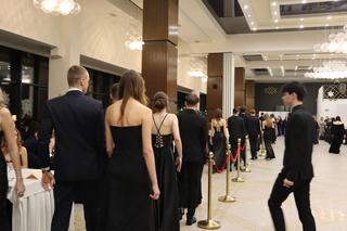 Tak wyglądała studniówka V LO im. Marii Skłodowskiej Curie w Lublinie [DUŻO ZDJĘĆ]