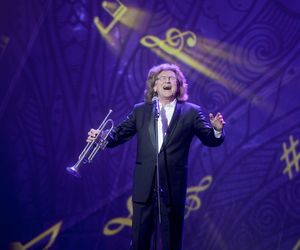 Wodecki „ożył” na scenie w Opolu i zaśpiewał z za grobu w duecie