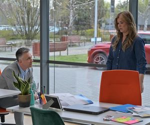 Pierwsza miłość, odcinek 4040: Artur (Łukasz Płoszajski), Berenika Gajewska (Maria Konarowska)