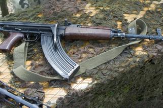 Grecy dostarczają Ukrainie broń posowiecką. Skąd wzięli 20 tys. kałasznikowów?