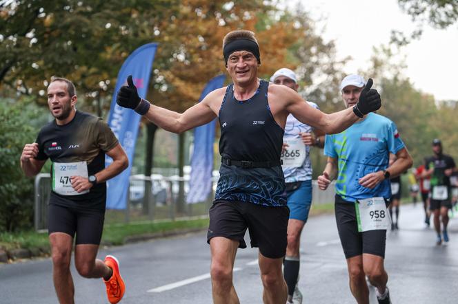 22. Poznań Maraton za nami. Tysiące biegaczy na ulicach Poznania 