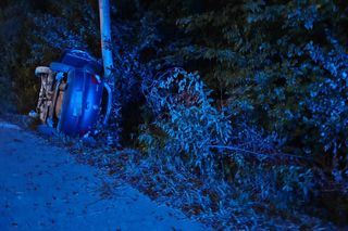 Śmiertelny wypadek pod Tomaszowem Mazowieckim. Kierujący zasłabł w czasie udzielania pomocy [ZDJĘCIA].