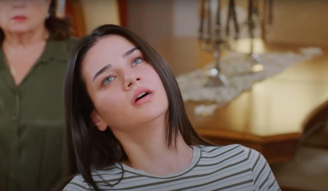 Bahar robi test ciążowy.