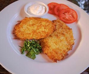 Odkryj tajemnicę najlepszych placków ziemniaczanych. Ten składnik to prawdziwy gamechanger