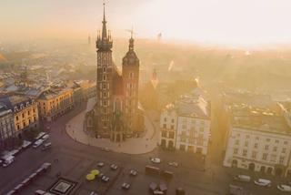 Te ujęcia pokazują, czym oddychamy w Krakowie. Zobacz miasto tonące w smogu [ZDJĘCIA]