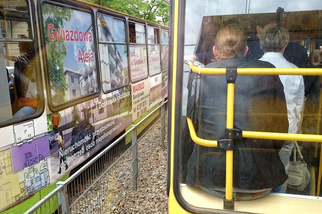 Sąd apelacyjny wypuścił z aresztu Piotra M, który pod wpływem alkoholu wjechał tramwajem w trzy kobiety w centrum Łodzi
