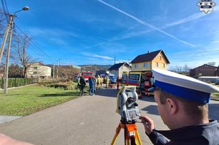 Wypadek w Jeleśni. Dwie ofiary trafiły do szpitala