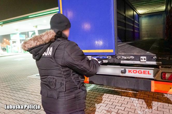 Policjanci kryminalni odzyskali TIR-a o wartości 400 tys. złotych