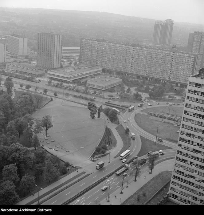 Tak wyglądały Katowice w latach 1979-89. Miasto zmieniło sie nie do poznania. Zobaczcie [GALERIA]