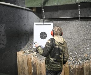 Zawody strzeleckie w Warszawie. Z bronią weterani, funkcjonariusze i żołnierze