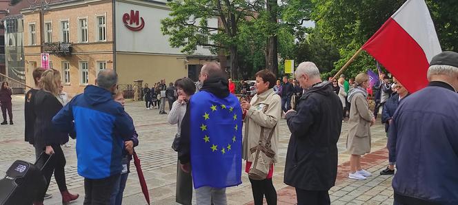 Protest kobiet "Ani jednej więcej!" w Kielcach (14 czerwca 2023)