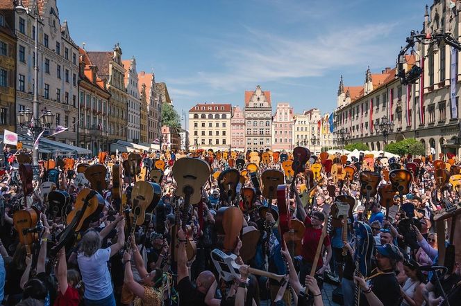 20 lat "Załogi G" zespołu Hurt na 3-Majówce i Gitarowym Rekordzie Świata we Wrocławiu