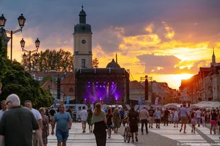 powiat białostocki - przeciętne miesięczne wynagrodzenie: 8527,53 zł brutto