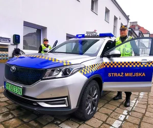 Kalisz: Strażnicy Miejscy mają nowy samochód elektryczny [ZDJĘCIA]