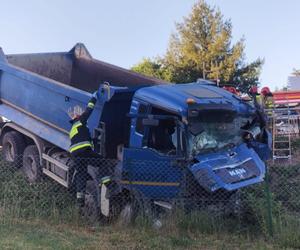 Koszmarny wypadek w Olsztynie. Wiele osób rannych w zderzeniu czterech pojazdów [ZDJĘCIA]