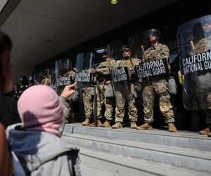 Protesty w Los Angeles coraz silniejsze. Emocje podsycają fałszywe zdjęcia i teorie spiskowe