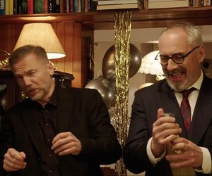 M jak miłość, zabawa sylwestrowa. Werner (Jacek Kopczyński), Andrzej Budzyński (Krystian Wieczorek)