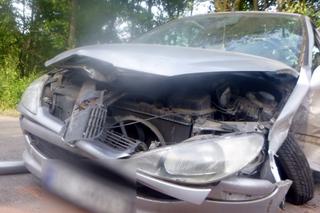 Częstochowa: Pijana kierująca wjechała autem w lexusa. Zawsze jeżdżę środkiem drogi