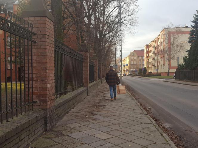 Miasto szuka chętnych do przebudowy ulicy Racławickiej w Lesznie [ZDJĘCIA]