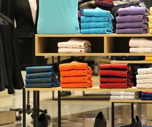 Popularna sieć sklepów odzieżowych ogłasza bankructwo. Co ze sklepami w Polsce?