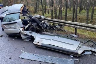 Śląskie. Tragiczny wypadek w Kotach na DK11. Nie żyje kierowca osobówki