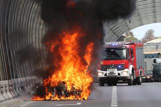 Pożar samochodu na trasie toruńskiej