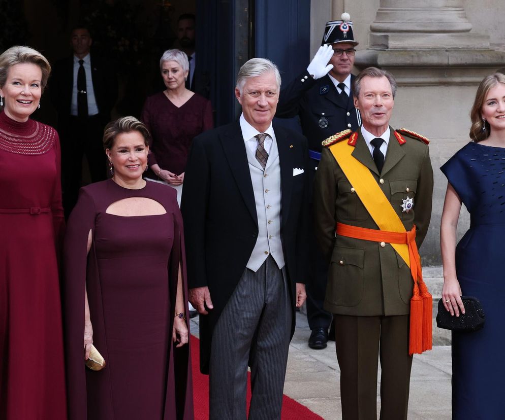 Wielki książę Luksemburga Henryk abdykował.