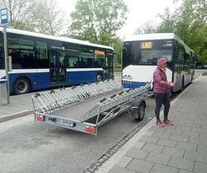 Na ulice Krakowa wyjechały autobusy z przyczepami na rowery. Gdzie kursują?