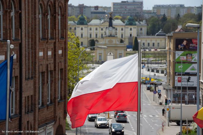 Białystok w tym roku bez obchodów majowych. Pozostaje wywiesić flagę