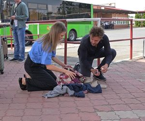 Pierwsza miłość streszczenia odcinków 4081-4085. Bruno jest ranny. Marta, chcąc mu pomóc, pakuje się w kolejną niebezpieczną sytuację