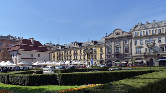 To jeden z najpiękniejszych budynków w Krakowie. Mieszkali w nim Henryk Sienkiewicz i Józef Piłsudski