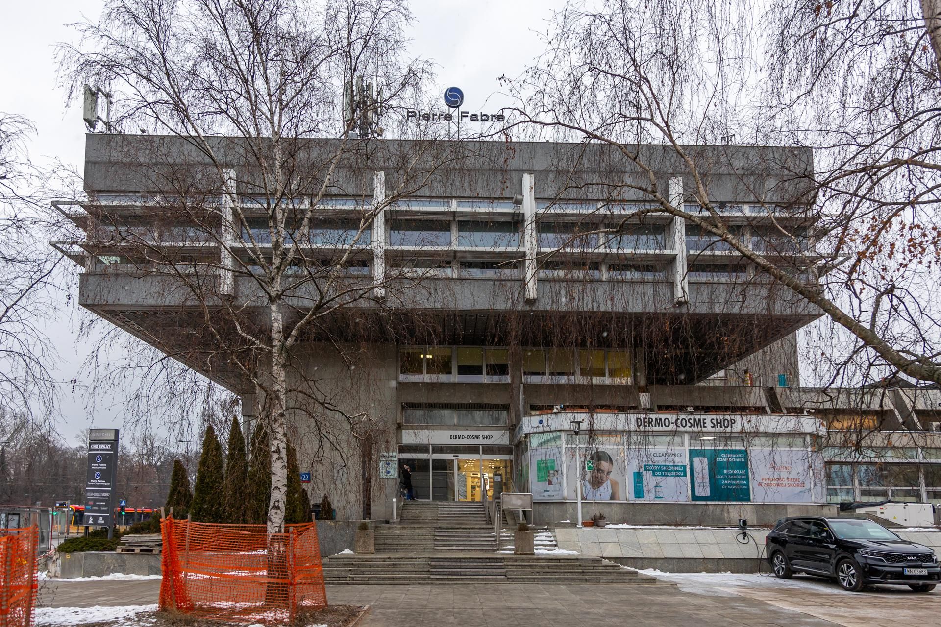 Uniwersus w Warszawie