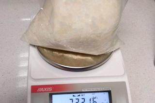 Narkotyki w damskiej torebce. Przejęli je policjanci z Inowrocławia