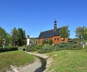 To malownicza małopolska wieś. Słynie z dzwonów poświęconych papieżowi i Maryi [GALERIA] 