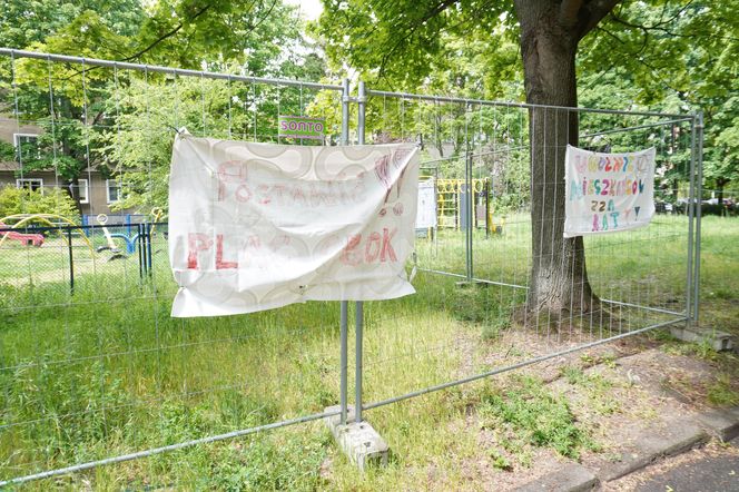 Ogrodzony plac zabaw na Winogradach
