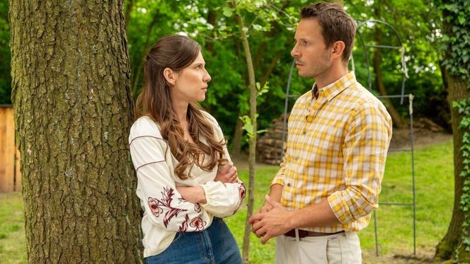 Barwy szczęścia odc. 3095. Regina (Kamila Kamińska), Franek (Mateusz Banasiuk)