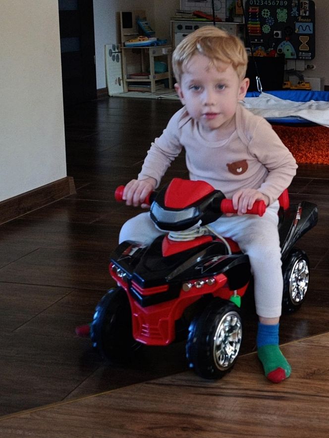 Małego Frania zabija potworny ból. "Synek wyje, a my płaczemy razem z nim"