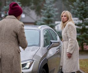 Na Wspólnej, odc 4031. Monika (Sylwia Gliwa), urzędniczka (Katarzyna Dworak)