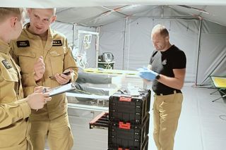 Szpital polowy w Stroniu Śląskim urządzony przez krakowskich strażaków