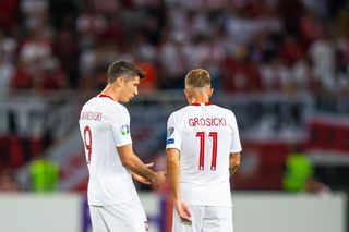 Robert Lewandowski tuż przed północą zwrócił się do Grosickiego. Kilka słów wystarczyło, by poruszyć serca