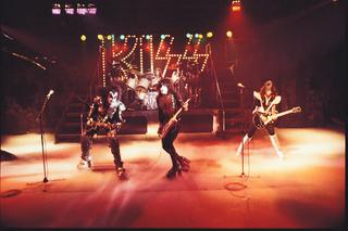 Gene Simmons chce dla Kiss... rezydentury w Las Vegas! Grupa jednak nie przejdzie na emeryturę?
