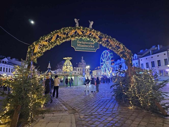 Ostatnie dni świątecznego miasteczka w Rzeszowie